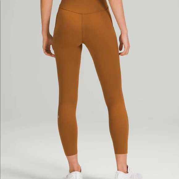 Lululemon base pace legging - Picture 2 of 2